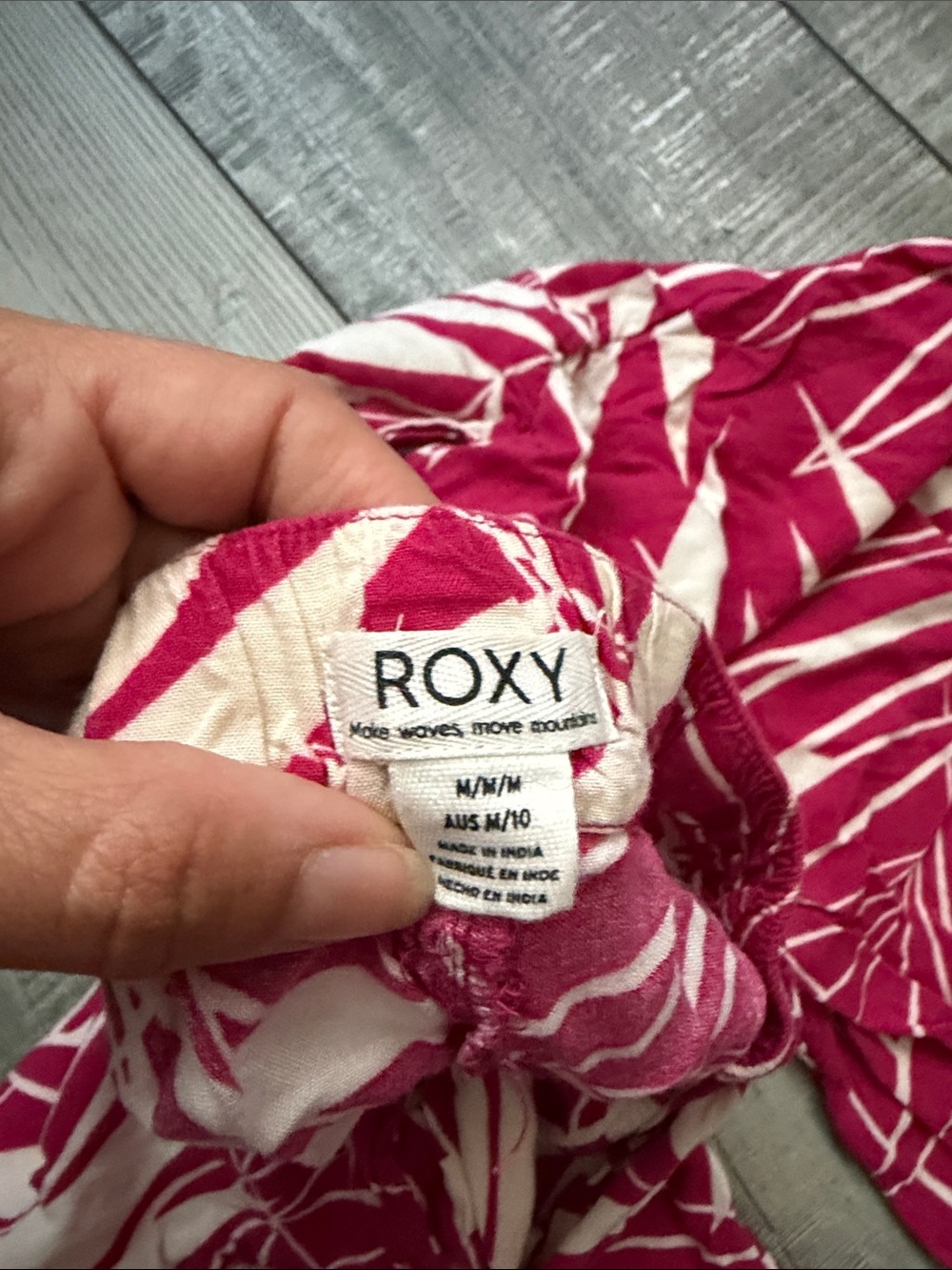 Roxy Wide Leg Palm Print Pants in Pink and Cream - Picture 3 of 3